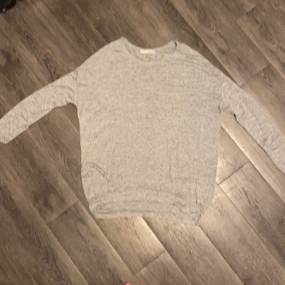 Wilfred Free Small Oversize Long Sleeve Top